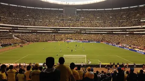 《范戴克坦言：渴望萨拉赫留队，但足球未来，谁能预料？》